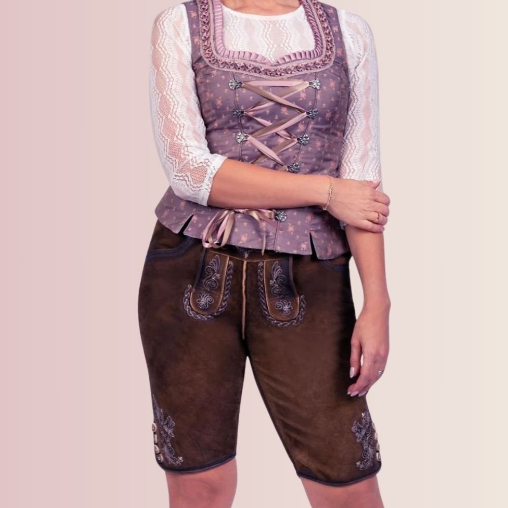 Female Lederhosen – Stylish Women’s Leather Shorts